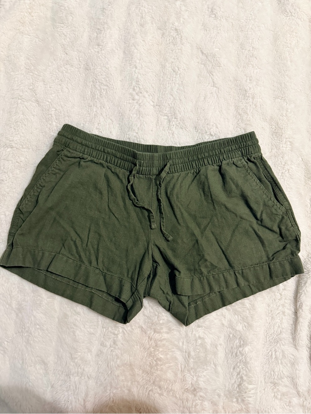 Casual Drawstring Women’s Shorts in Olive Green